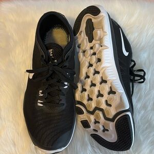Women’s Nike training flex supreme TR4